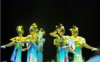 璀璨之夜，禮儀典范——記東莞望牛墩聯歡晚會與宏業禮儀的一站式服務
